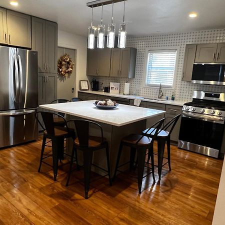 Spacious 3 Bedroom Ewing Home -Quiet トレントン エクステリア 写真