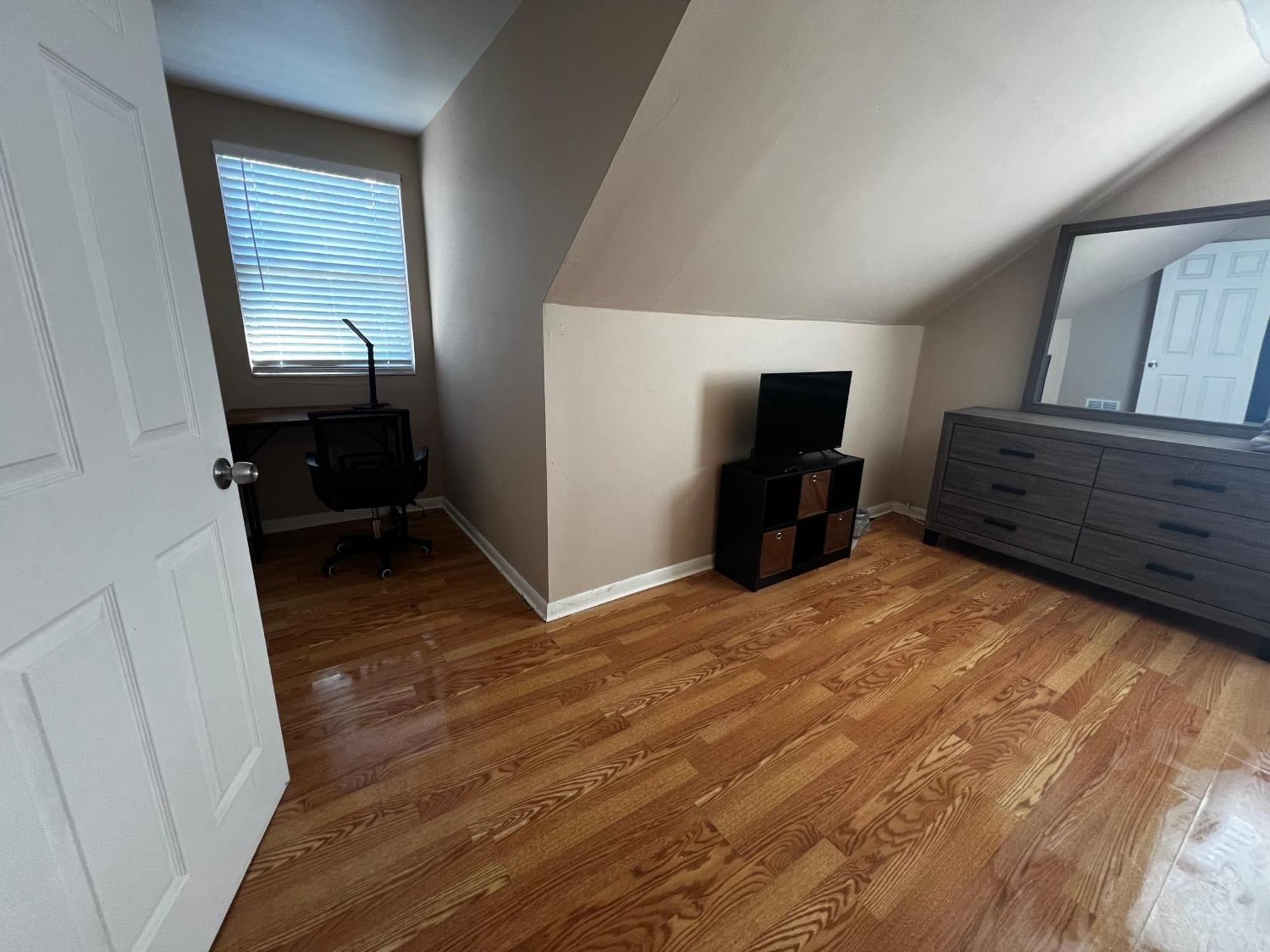 Spacious 3 Bedroom Ewing Home -Quiet トレントン エクステリア 写真